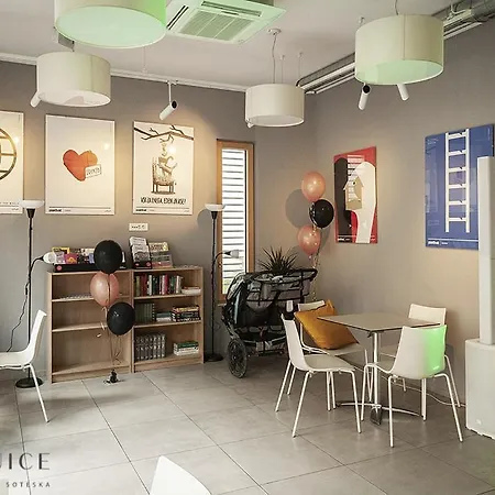 Art 3* ليوبليانا