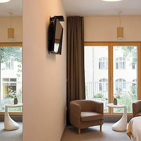 Hotel Art 3*